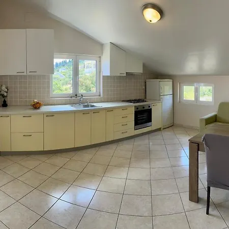 Apartment Marinko