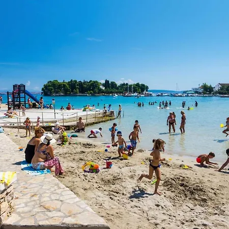 Marinko Appartamento Preko